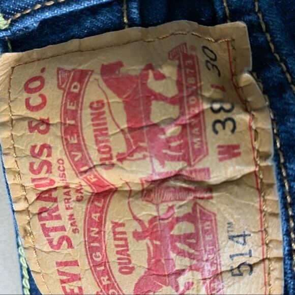 Levis 514 Men's Straight Fit Size 38x 30 dark Wash - Picture 2 of 13